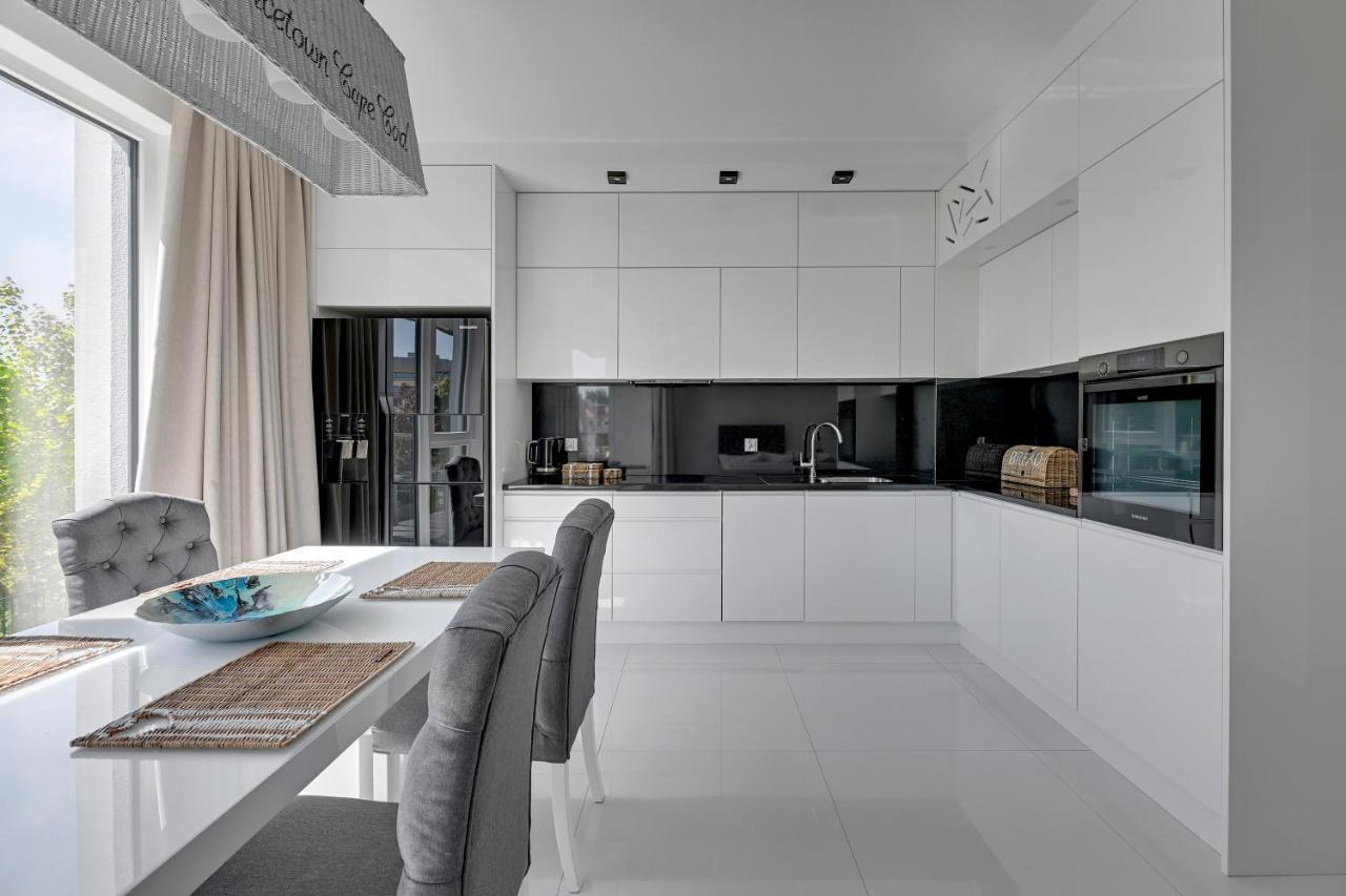Grand Apartments - Apartament Tre Mare - By The Sea Гданск Екстериор снимка